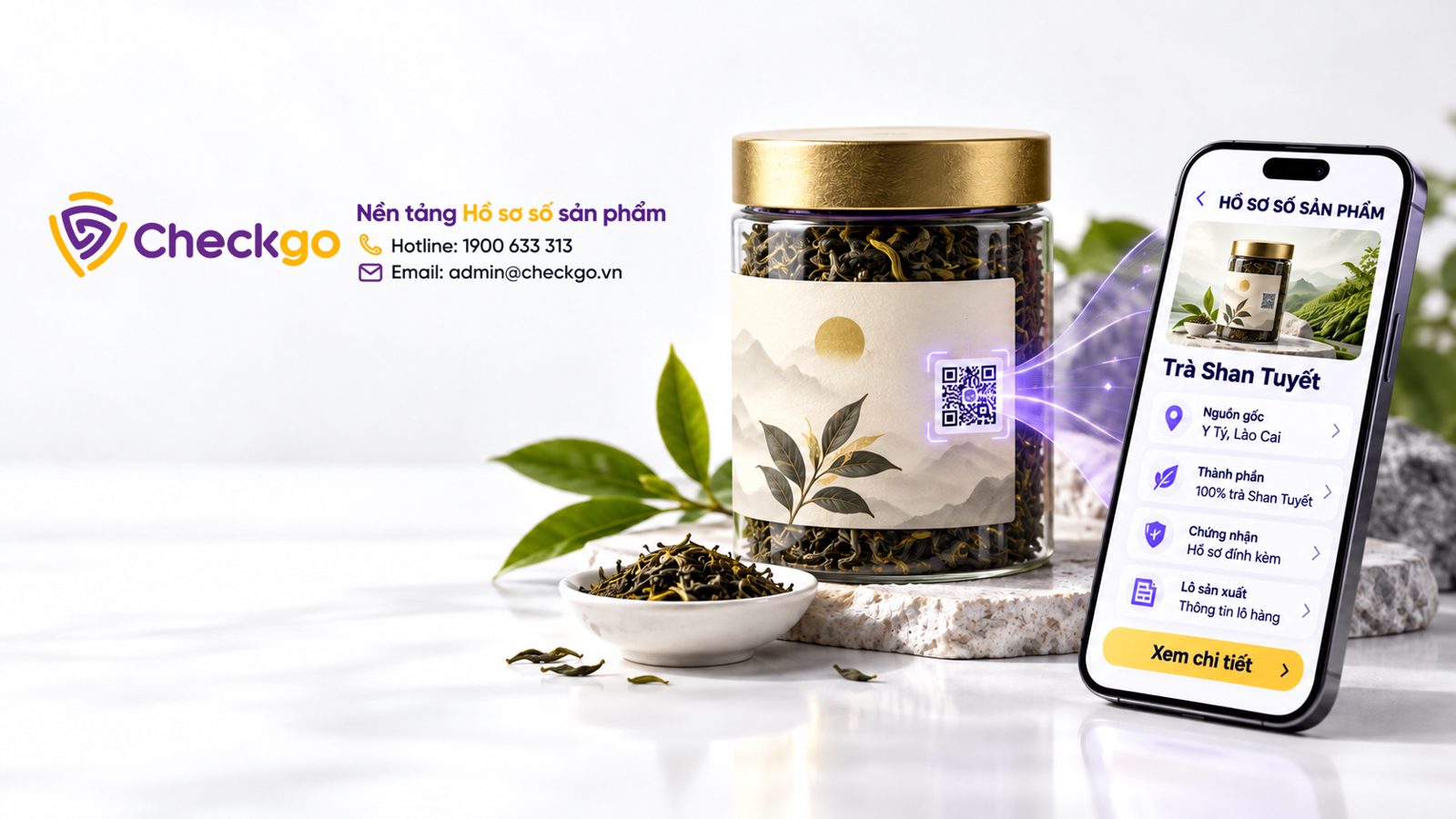 Người mua quét mã QR trên sản phẩm để xem hồ sơ số, thông tin nguồn gốc và chứng nhận trên điện thoại